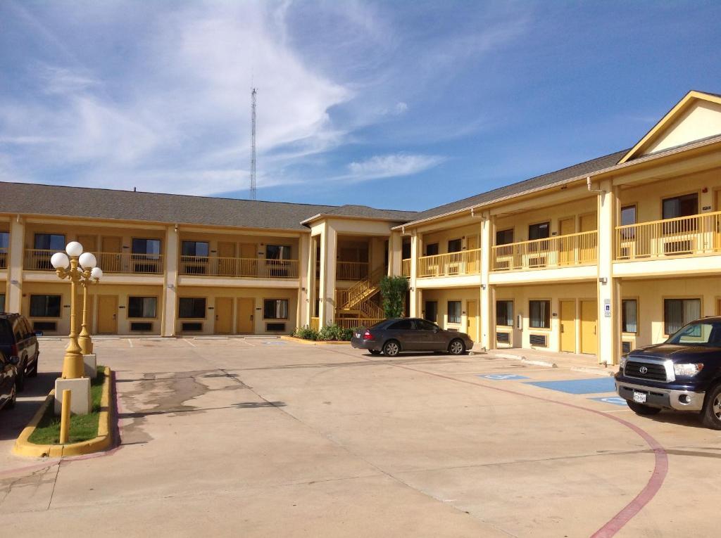 Budgetel Inn And Suites Hearne Exterior foto