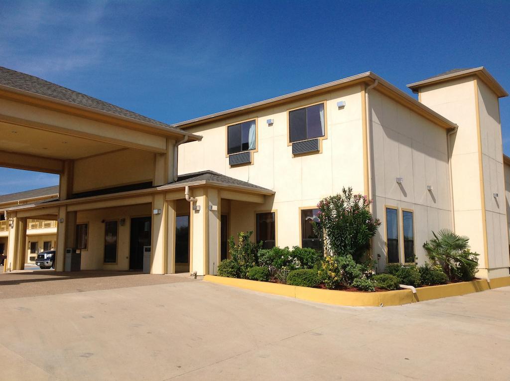 Budgetel Inn And Suites Hearne Exterior foto